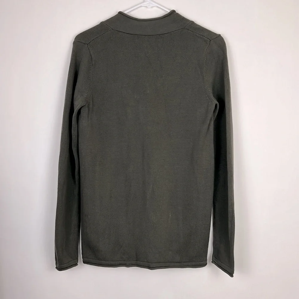 Eddie Bauer v-neck sweater long sleeve in dark army green SP - Picture 8 of 8